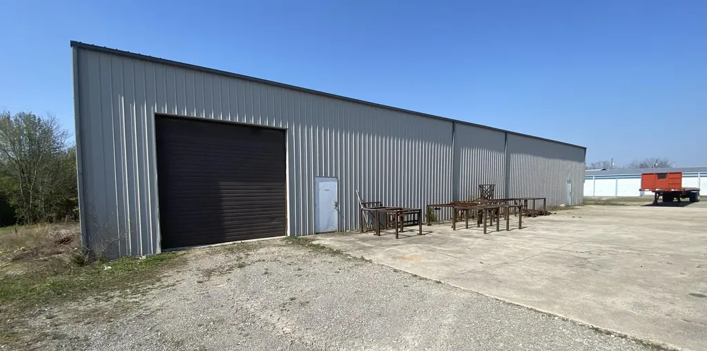 698 State Highway 1383 Russell Springs KY 42642