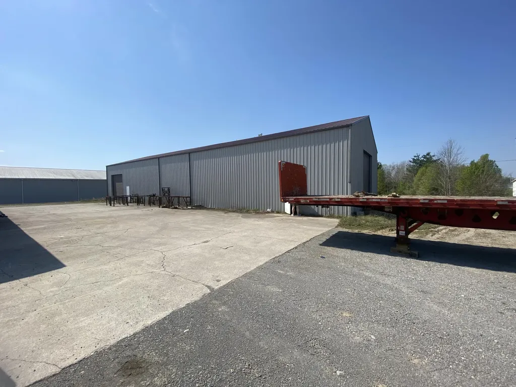 698 State Highway 1383 Russell Springs KY 42642