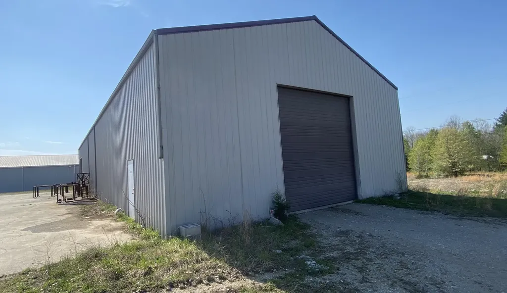 698 State Highway 1383 Russell Springs KY 42642