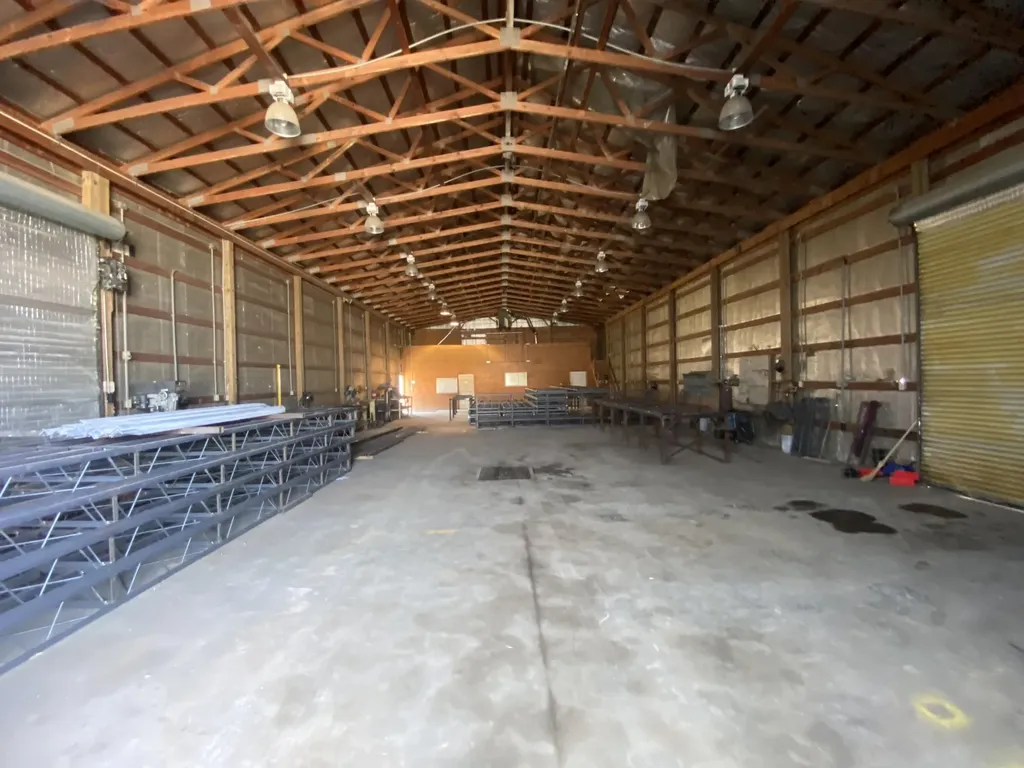 698 State Highway 1383 Russell Springs KY 42642
