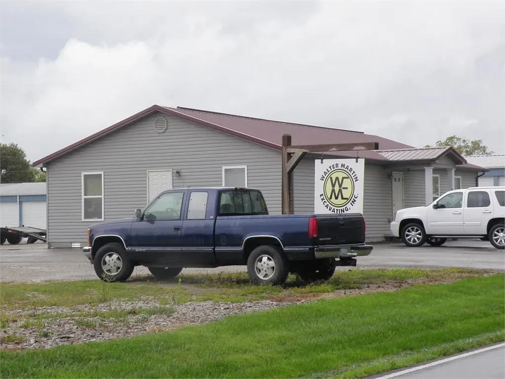 698 State Highway 1383 Russell Springs KY 42642