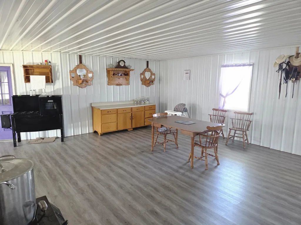 5194 Kendall Springs Road Owingsville KY 40360