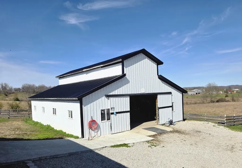 5194 Kendall Springs Road Owingsville KY 40360