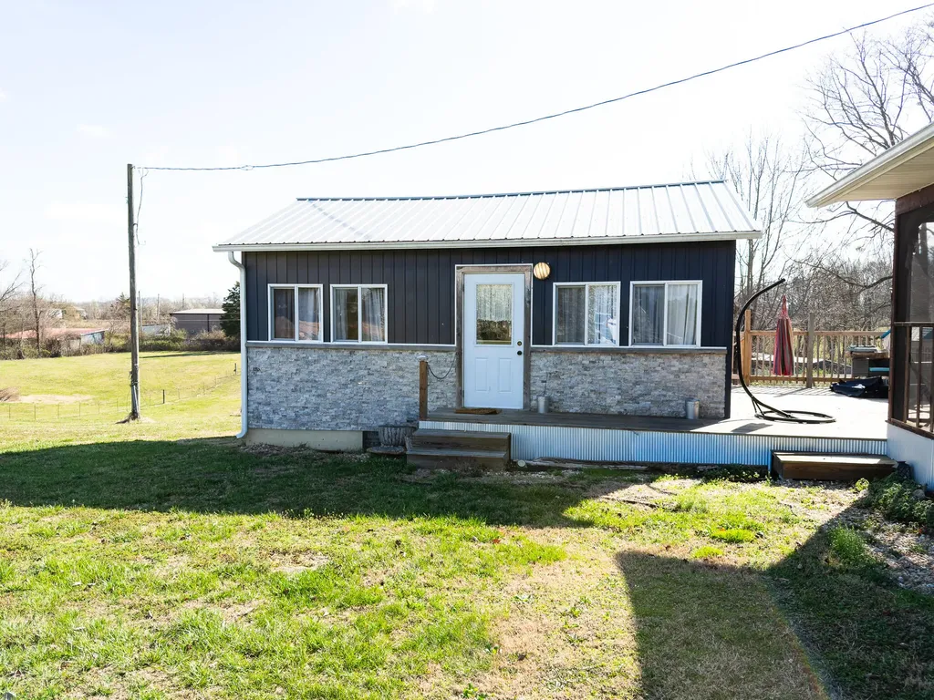 110 Old Bronston School Road Bronston KY 42518