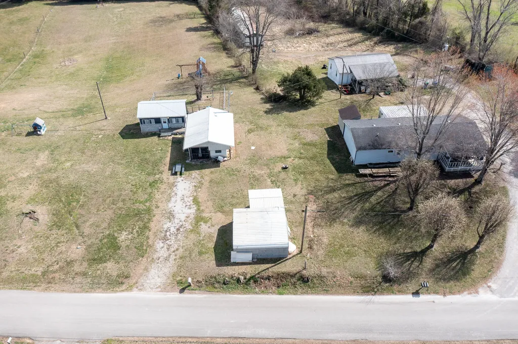 110 Old Bronston School Road Bronston KY 42518
