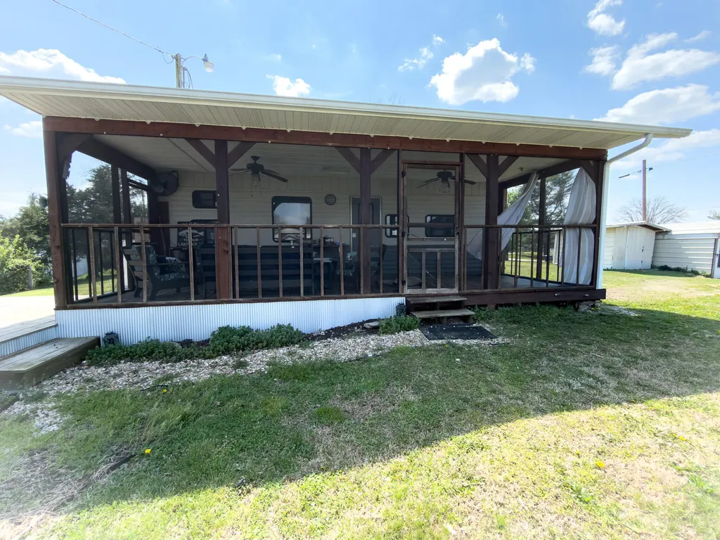 110 Old Bronston School Road Bronston KY 42518