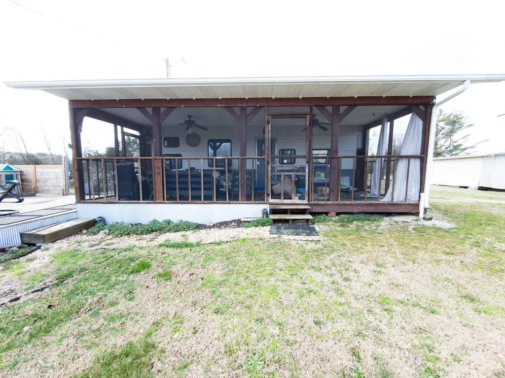 110 Old Bronston School Road Bronston KY 42518