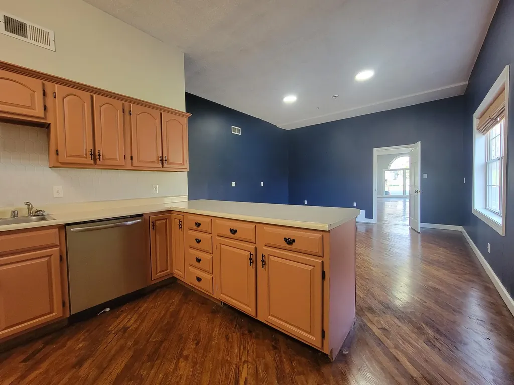 3364 Main Street Stamping Ground KY 40379