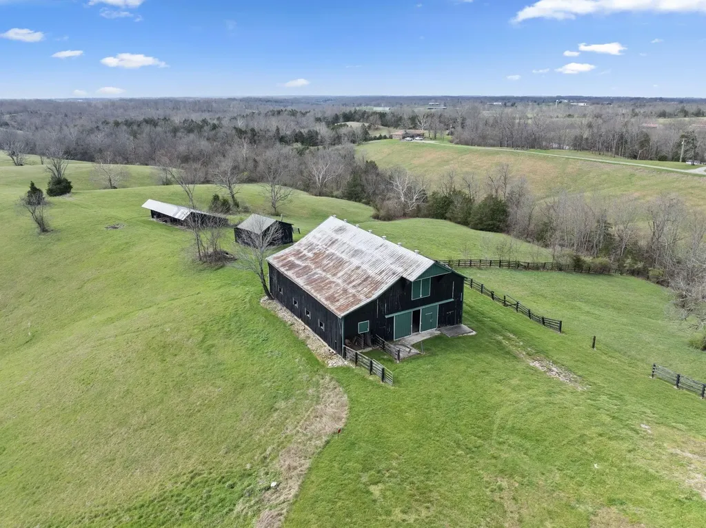 1600 Hickory Grove Road Lawrenceburg KY 40342