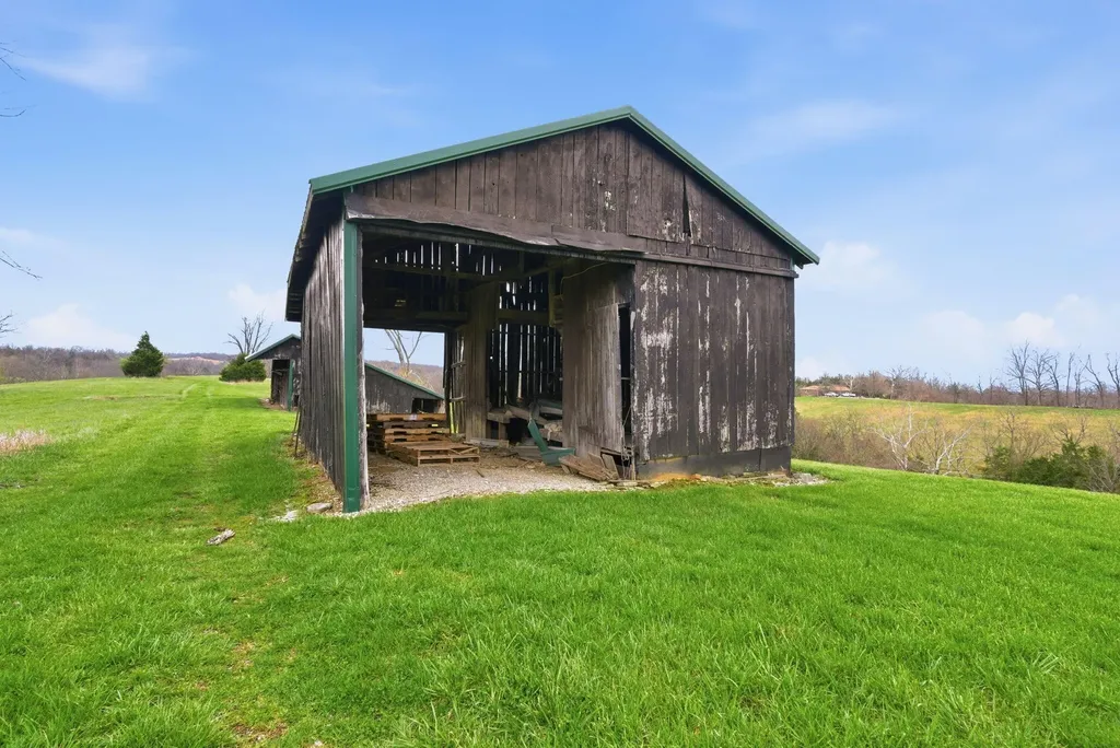 1600 Hickory Grove Road Lawrenceburg KY 40342