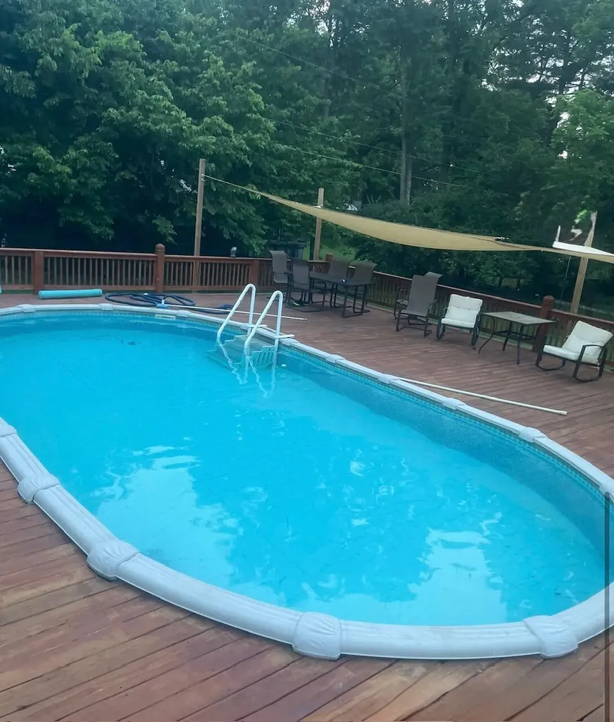 2722 Leestown Road Midway KY 40347