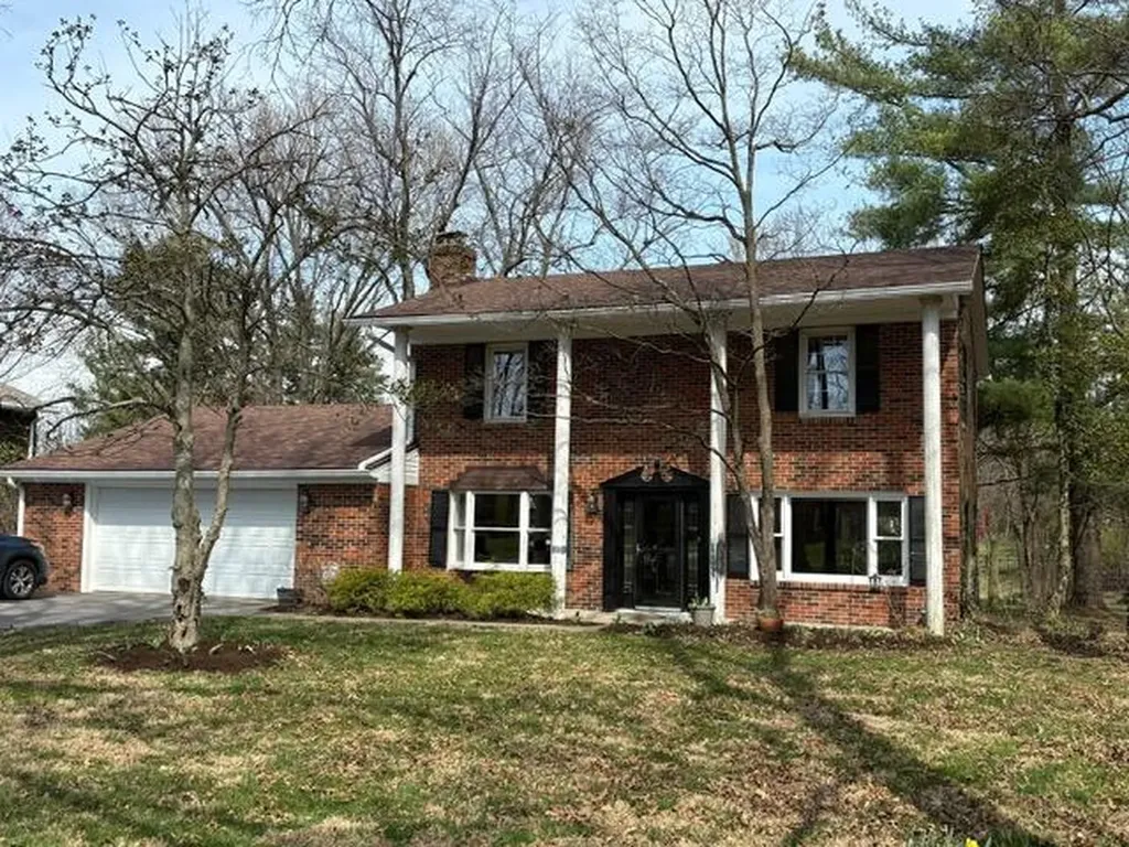 2722 Leestown Road Midway KY 40347