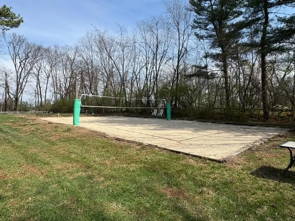 2722 Leestown Road Midway KY 40347