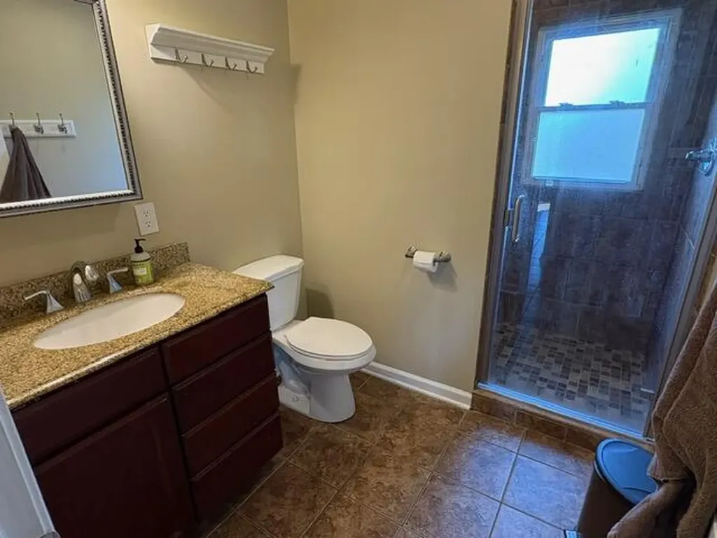 2722 Leestown Road Midway KY 40347