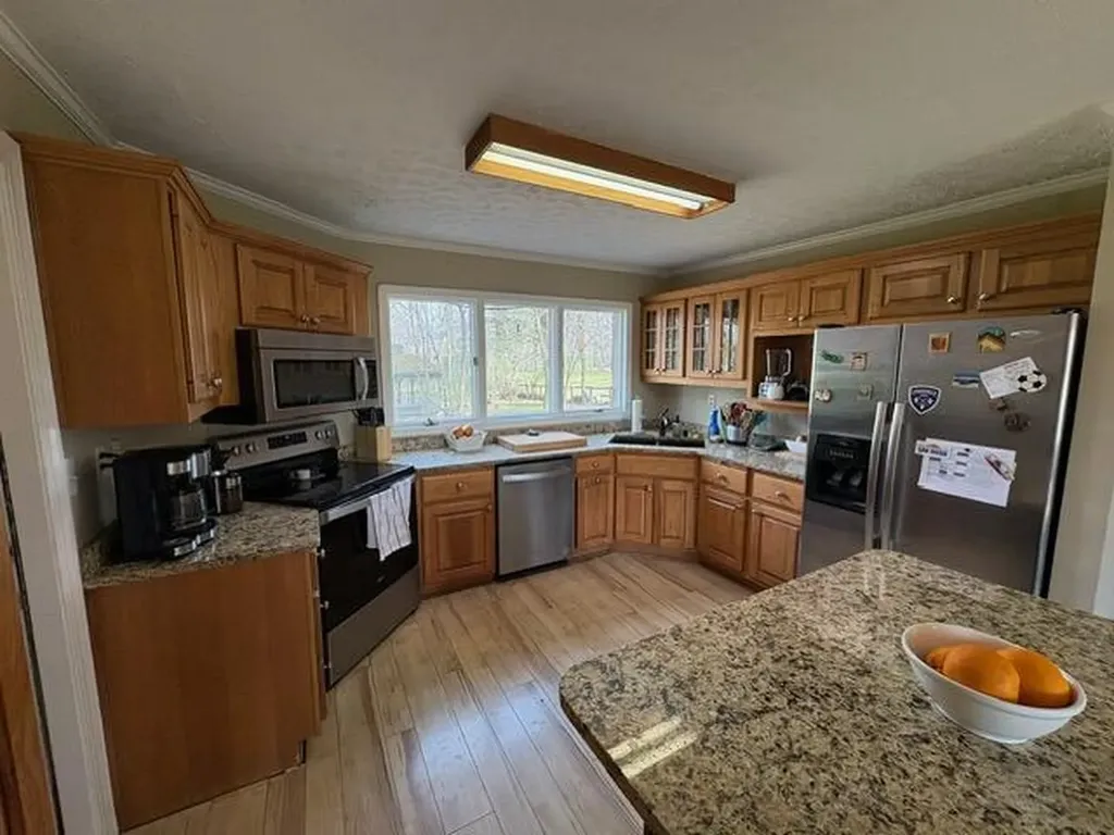 2722 Leestown Road Midway KY 40347