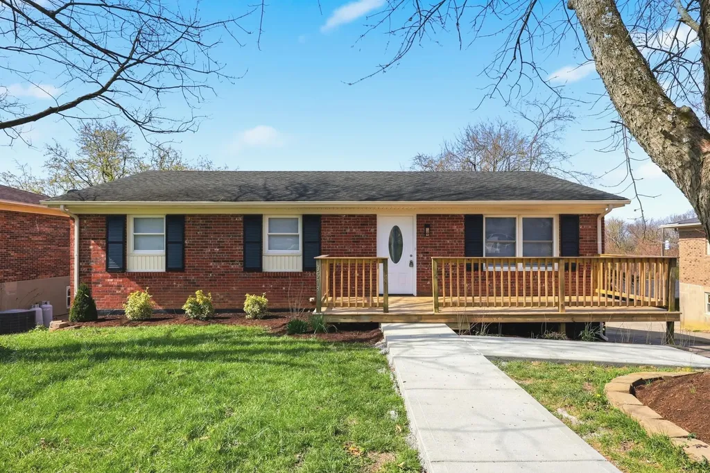3573 Bold Bidder Drive Lexington KY 40517