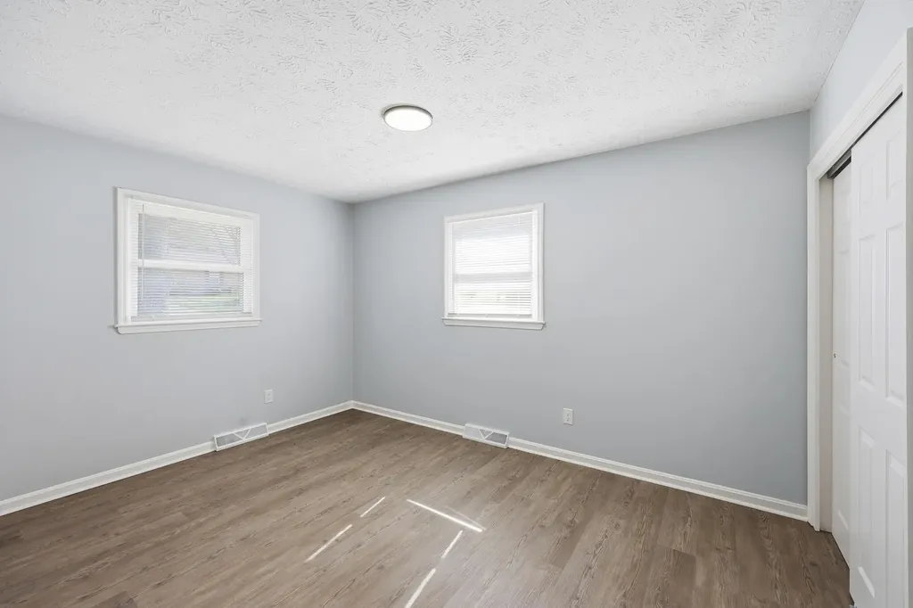 3573 Bold Bidder Drive Lexington KY 40517
