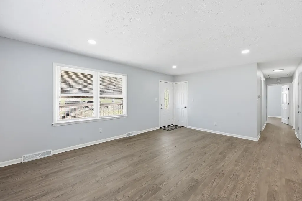 3573 Bold Bidder Drive Lexington KY 40517