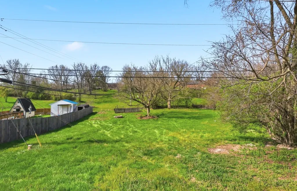 3573 Bold Bidder Drive Lexington KY 40517