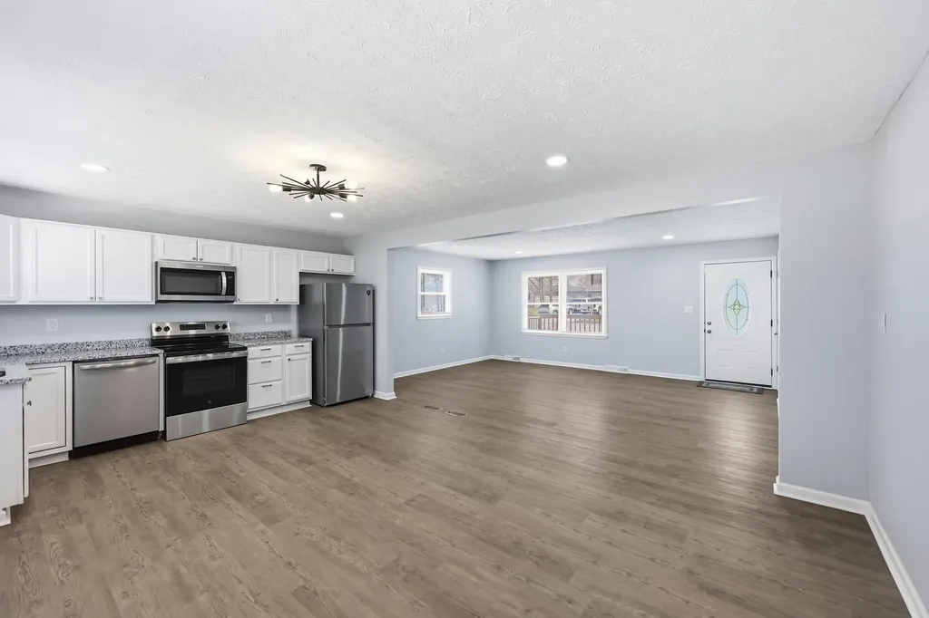 3573 Bold Bidder Drive Lexington KY 40517