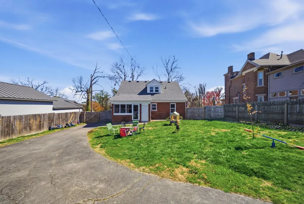 428 N Maysville Street Mt Sterling KY 40353