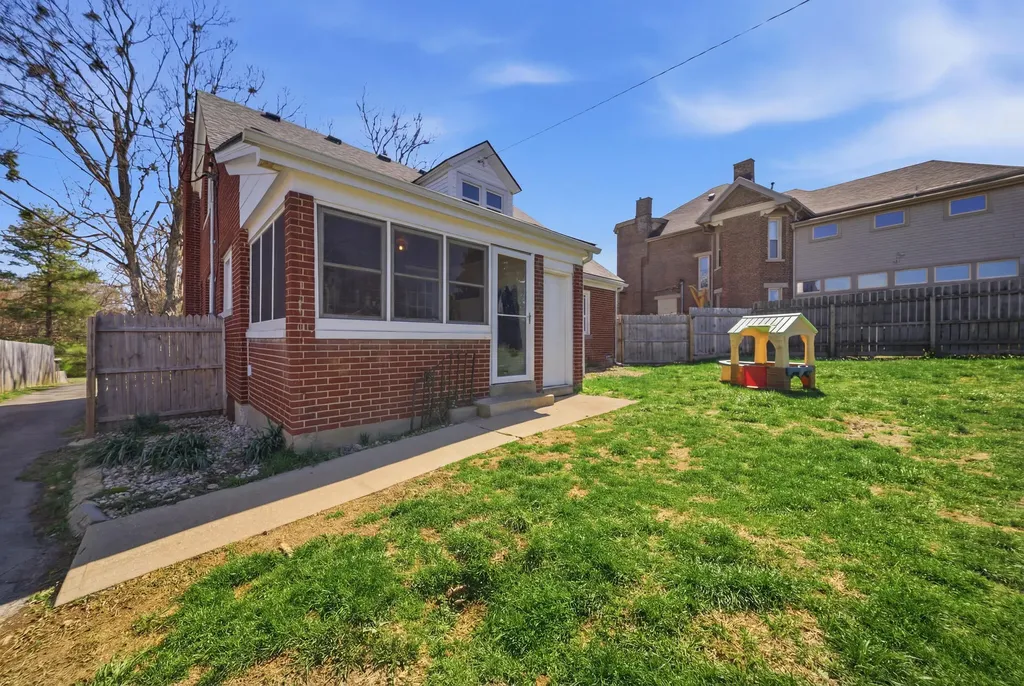 428 N Maysville Street Mt Sterling KY 40353