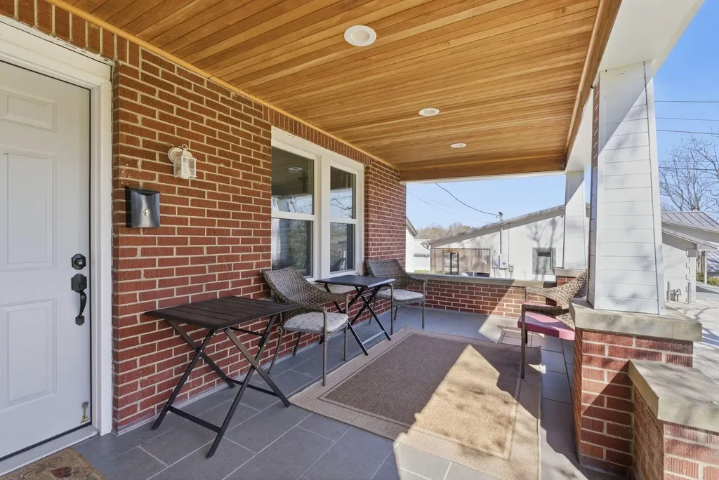 428 N Maysville Street Mt Sterling KY 40353