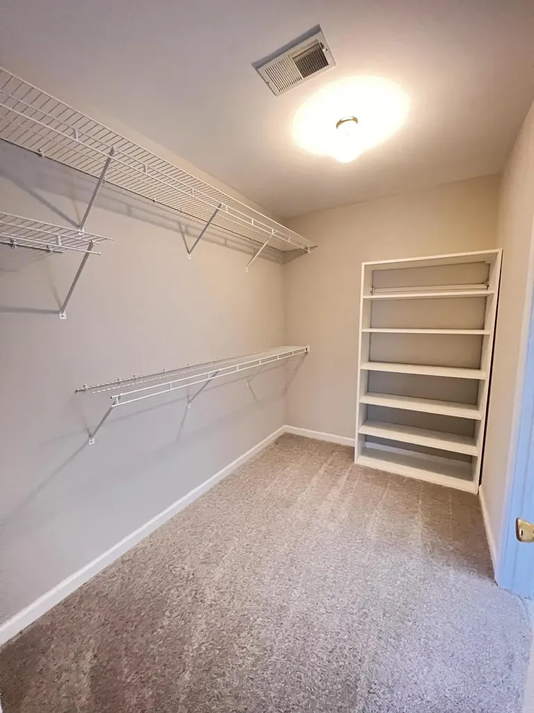 4320 Creek Valley Way Lexington KY 40515