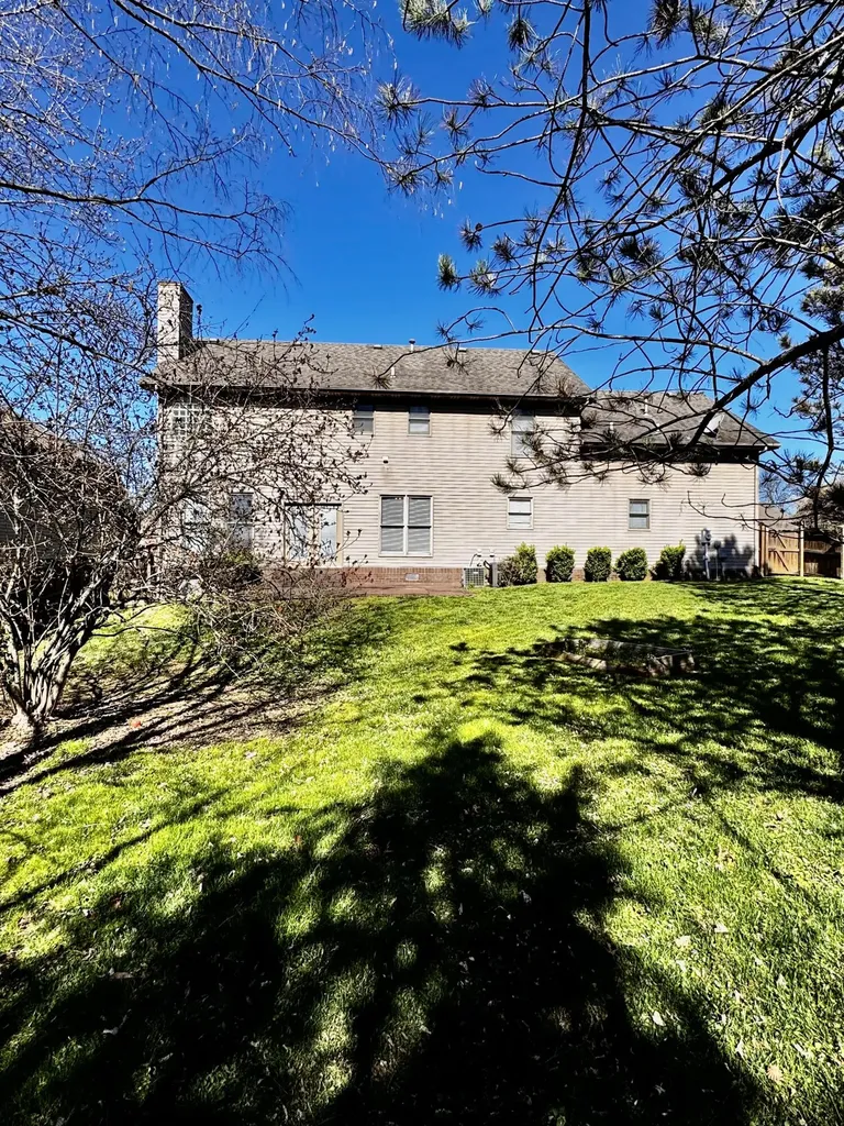 4320 Creek Valley Way Lexington KY 40515