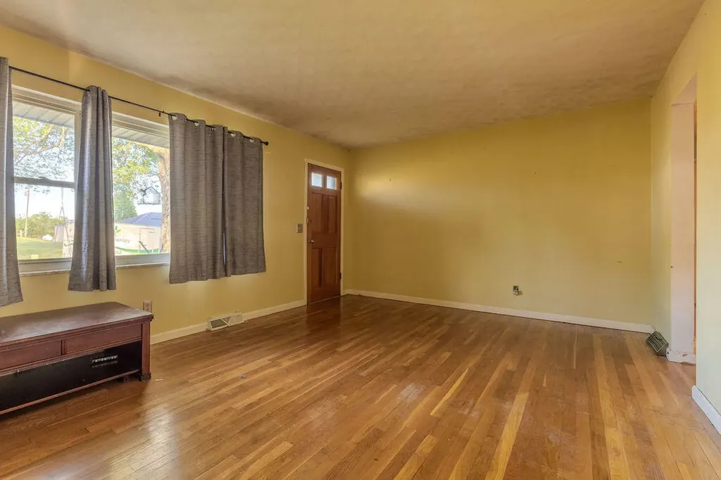 141 Green Acres Road Mt Sterling KY 40353