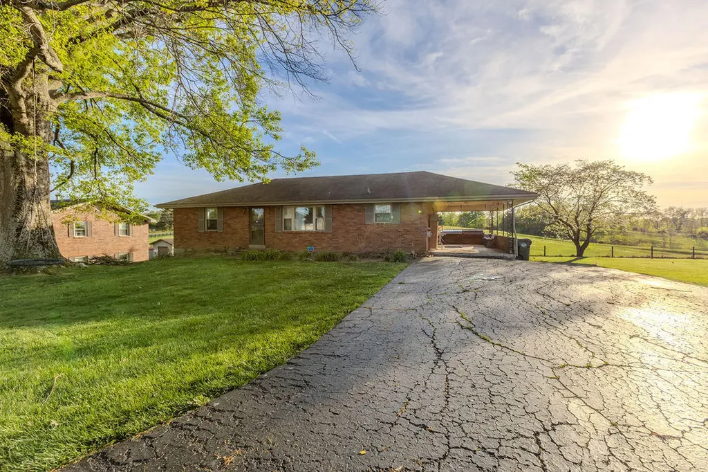 141 Green Acres Road Mt Sterling KY 40353