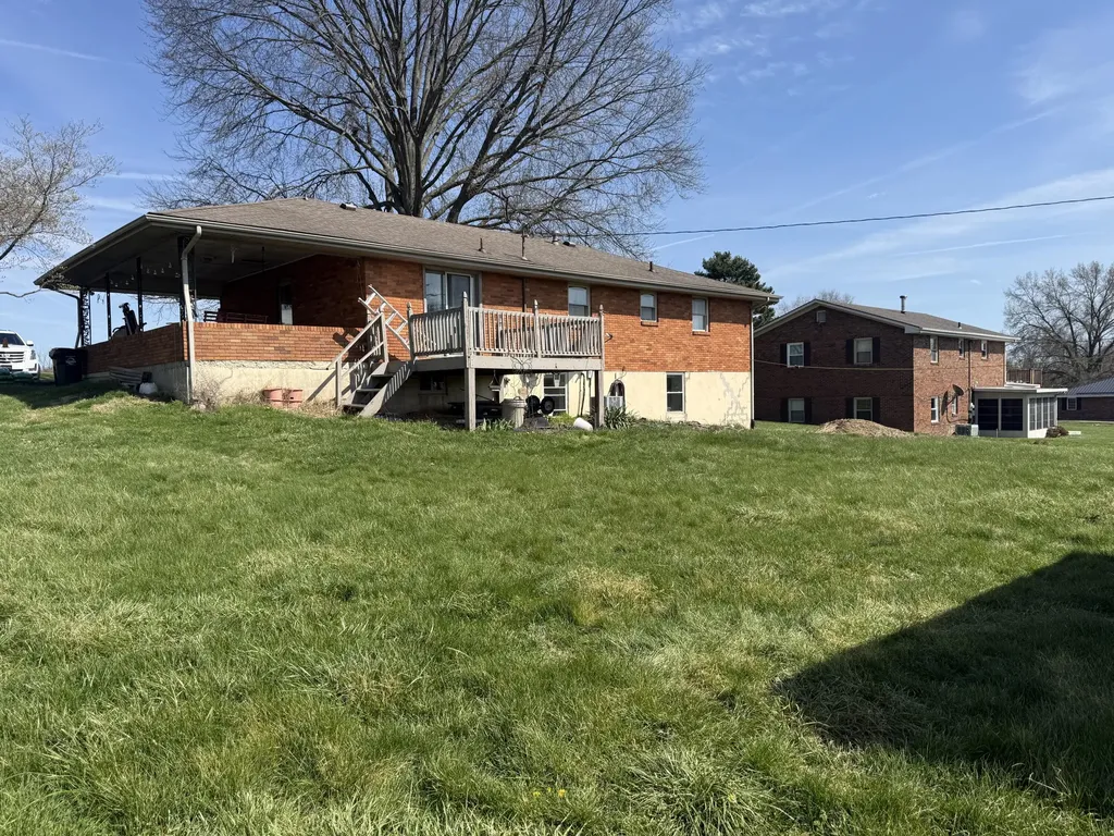 141 Green Acres Road Mt Sterling KY 40353