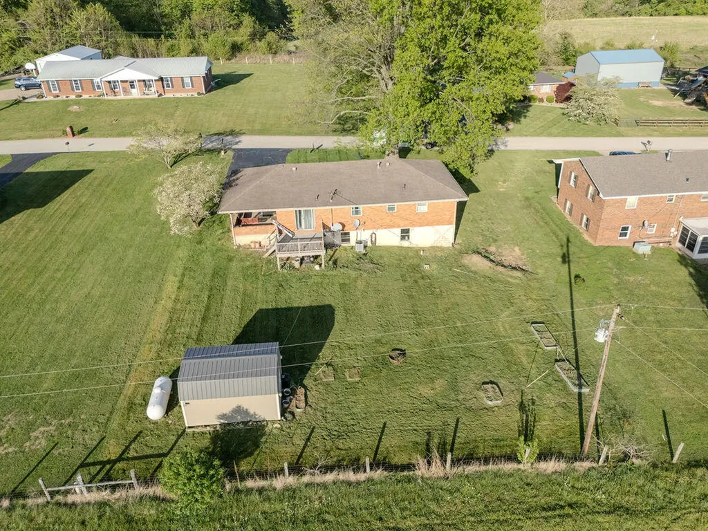 141 Green Acres Road Mt Sterling KY 40353