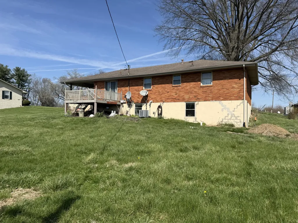 141 Green Acres Road Mt Sterling KY 40353