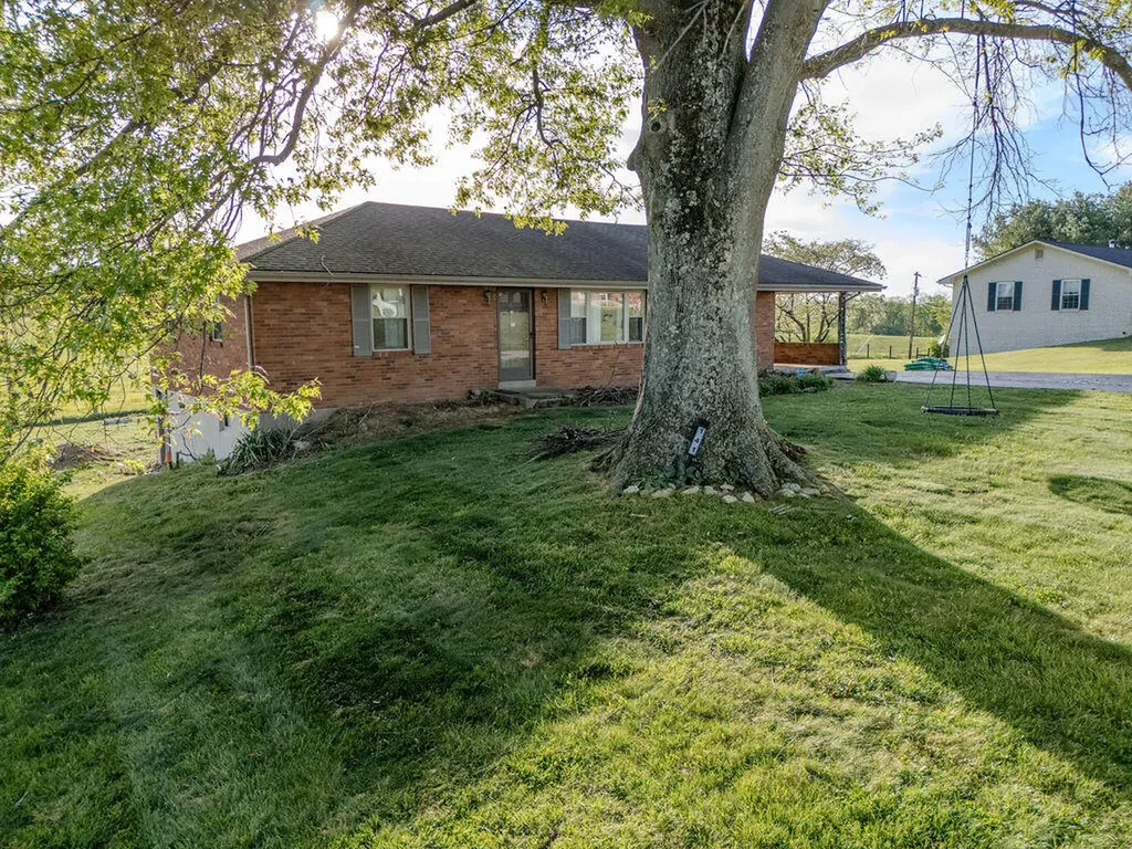 141 Green Acres Road Mt Sterling KY 40353