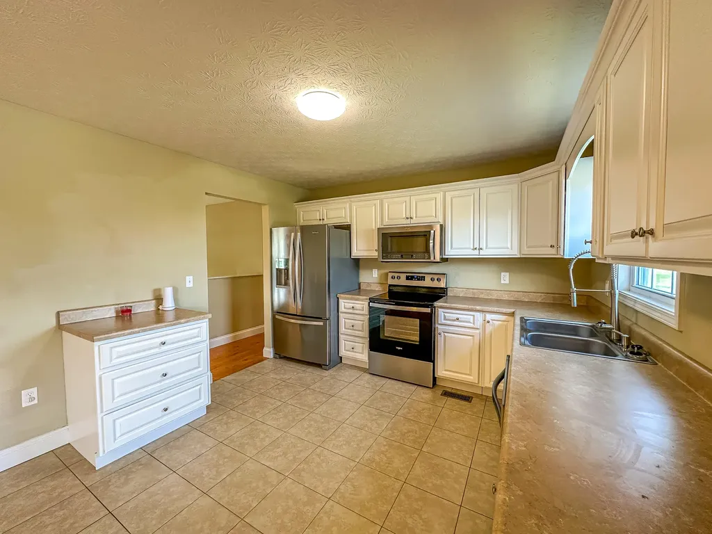 170 Hickory Hill Drive Corbin KY 40701