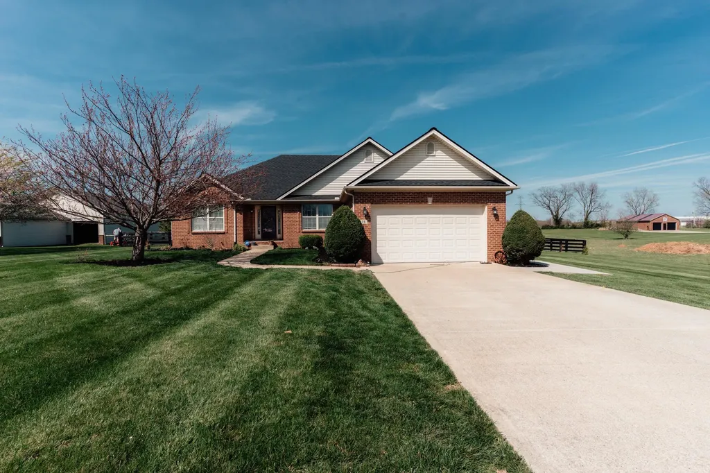 75 Dorton Drive Lancaster KY 40444