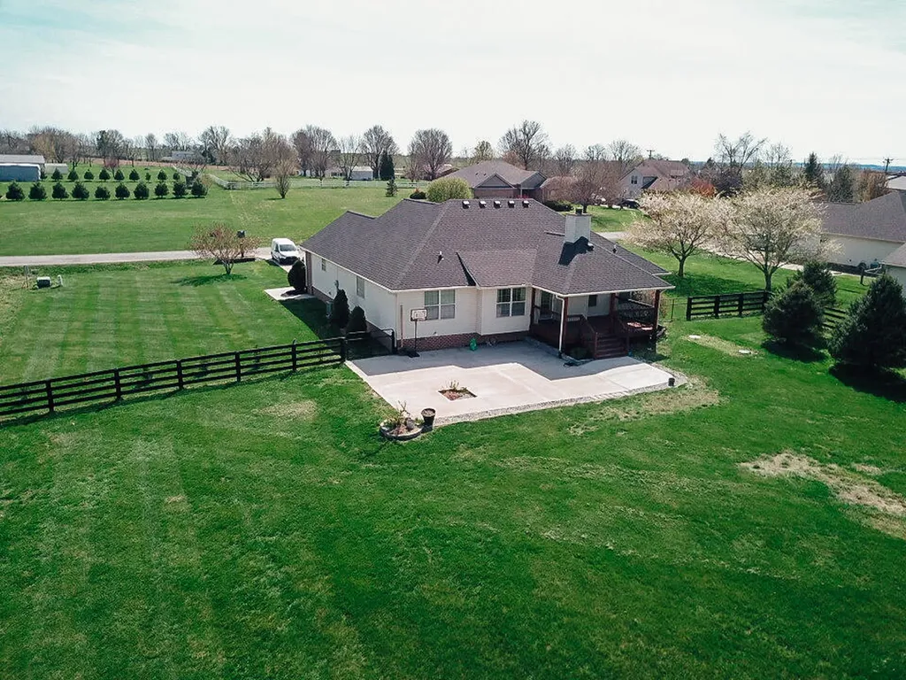 75 Dorton Drive Lancaster KY 40444