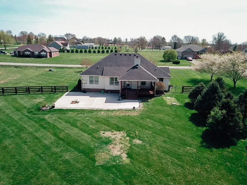 75 Dorton Drive Lancaster KY 40444
