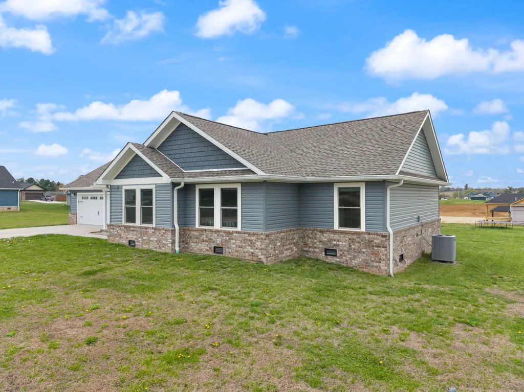 321 Lone Oak Drive Somerset KY 42503