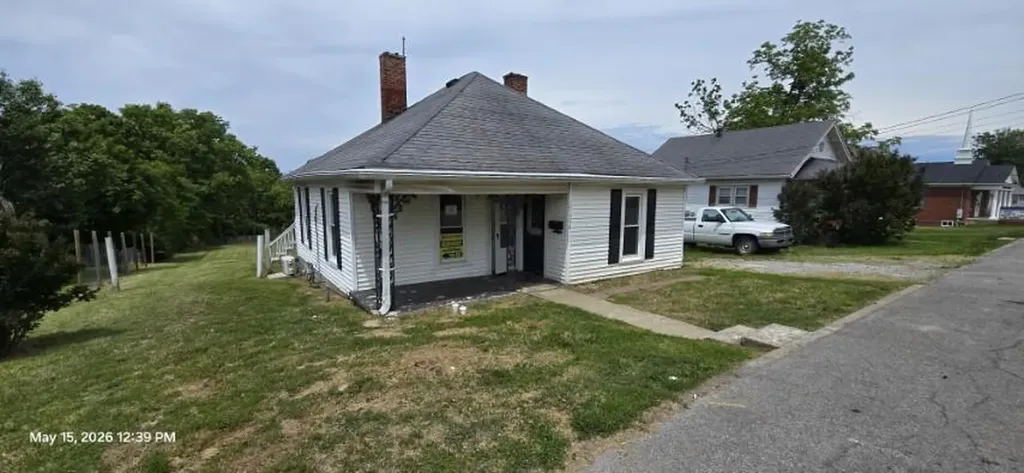 354 S Magnolia Street Harrodsburg KY 40330