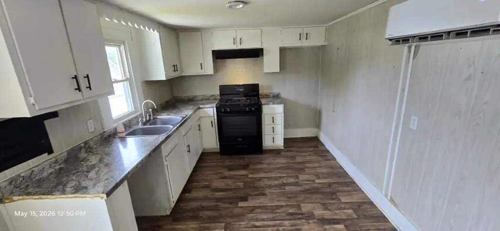 354 S Magnolia Street Harrodsburg KY 40330