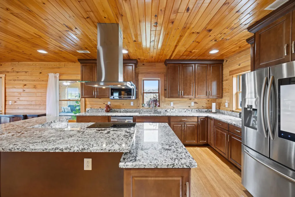 560 Hart Grove Road Owingsville KY 40360