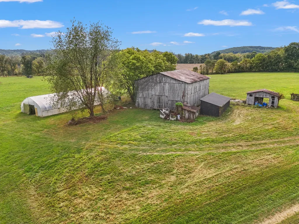 560 Hart Grove Road Owingsville KY 40360