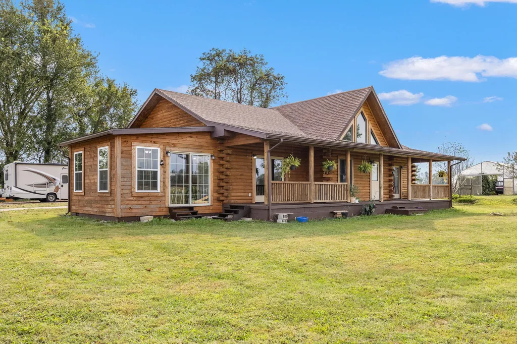 560 Hart Grove Road Owingsville KY 40360