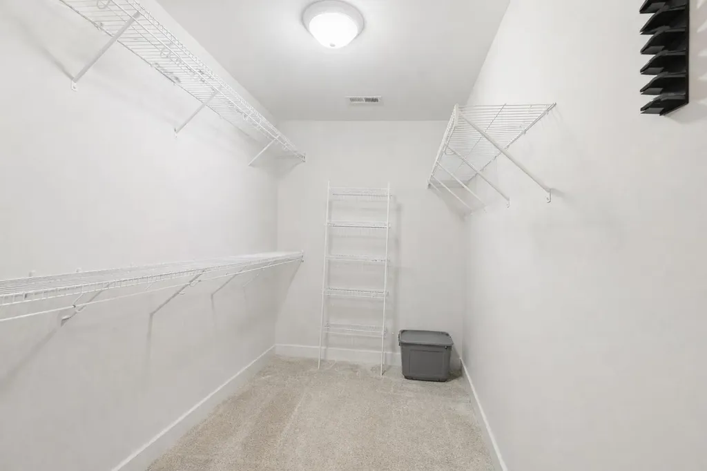1029 Squirrel Nest Lane Lexington KY 40509
