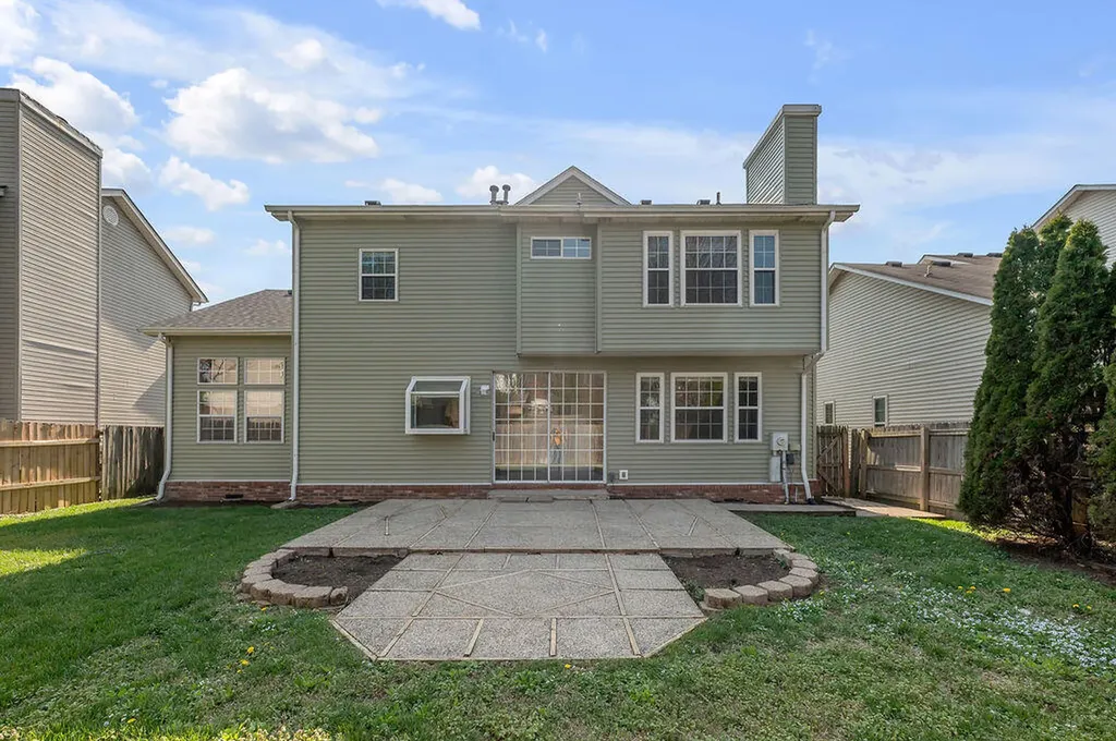 905 Quarter Horse Court Lexington KY 40503