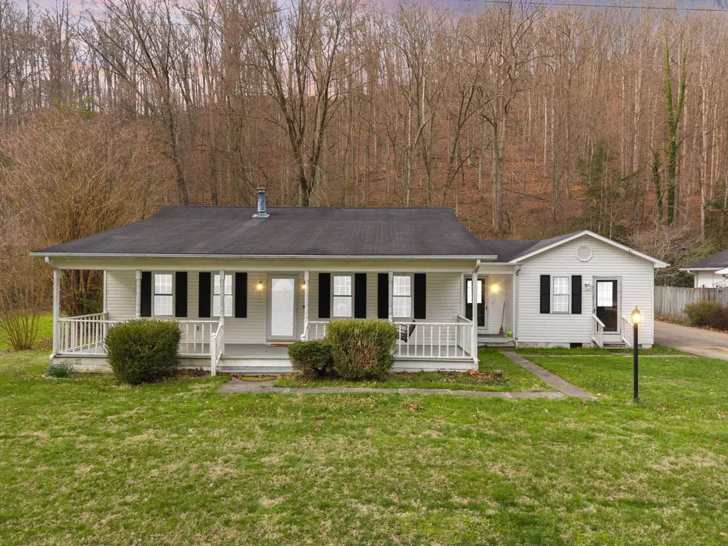 703 Knapp Avenue Morehead KY 40351