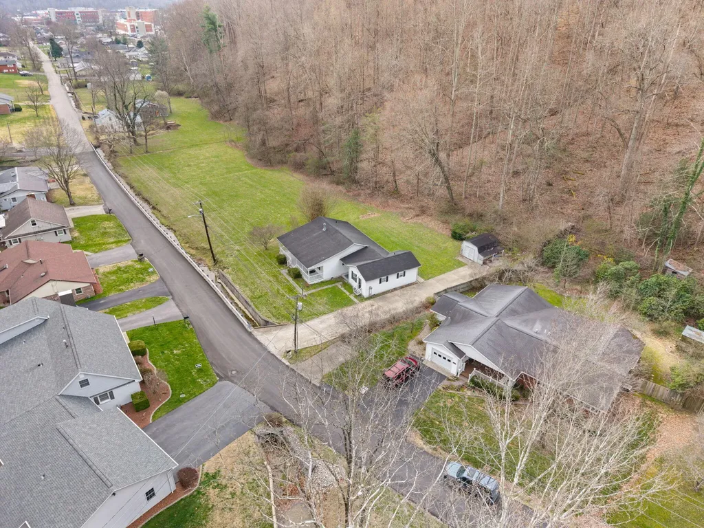 703 Knapp Avenue Morehead KY 40351
