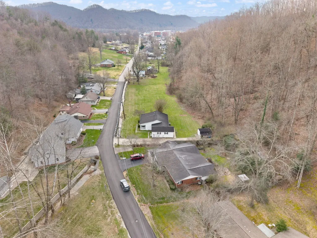 703 Knapp Avenue Morehead KY 40351